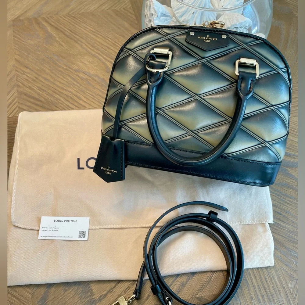 Authentic Louis Vuitton Alma BB Malletage Black, Cream, Green leather